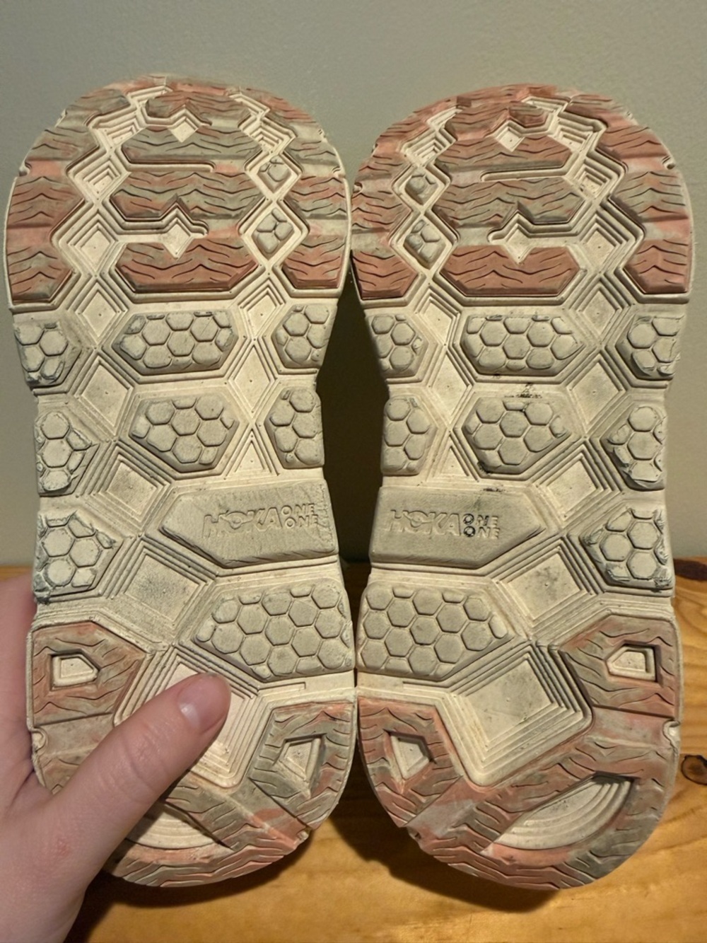 HOKA Vibrant Bloom Clifton - Picture 14 of 15